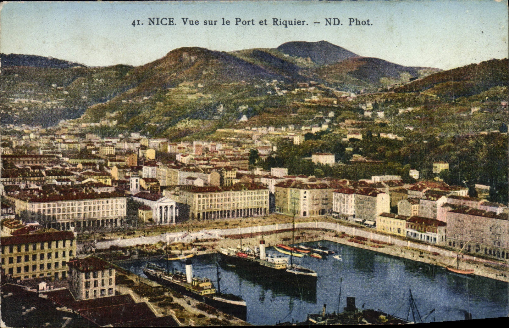 CPA Nice Vue Sur la Port et Riquier