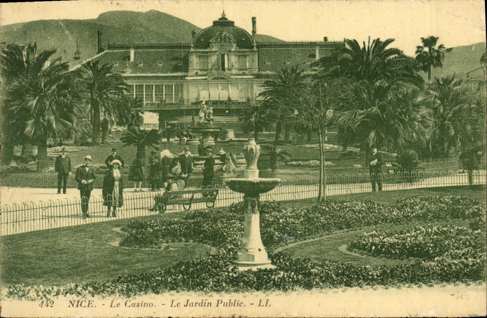 CPA Nice Le Casino Le Jardin Public