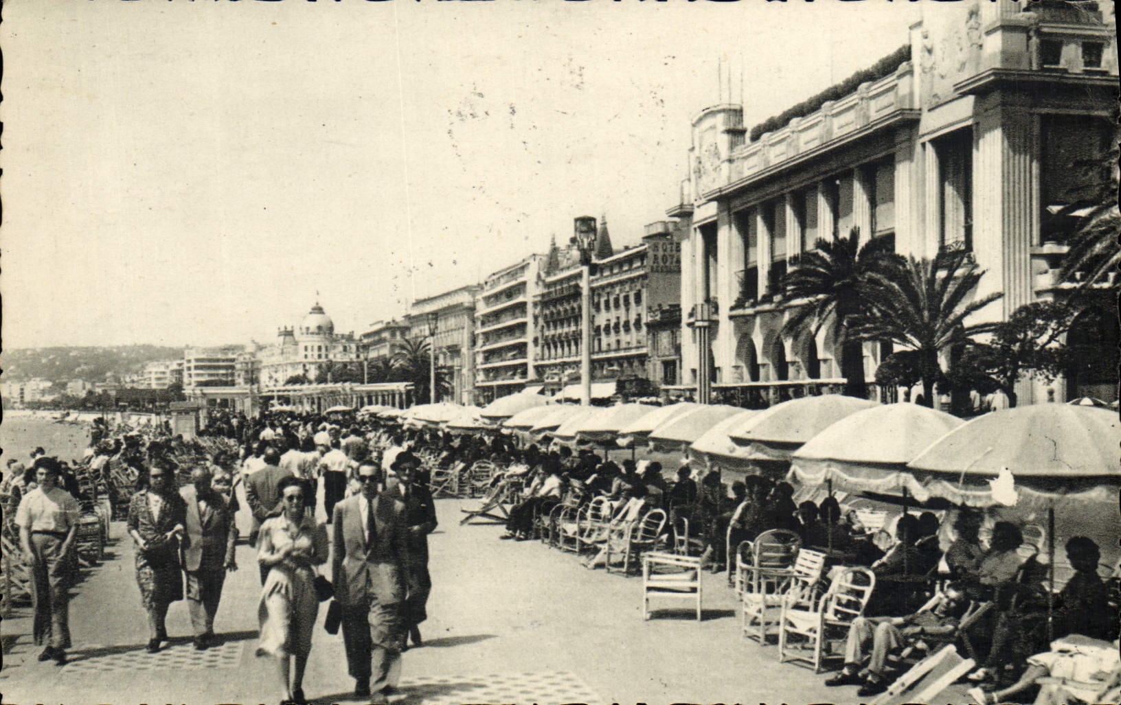 CPA Nice La Promenade et le Palais de la Mediterranee 