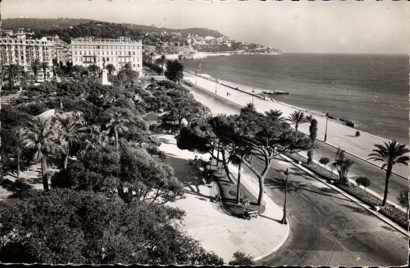 CPA Nice Vue sur les Jardins Albert 1er 