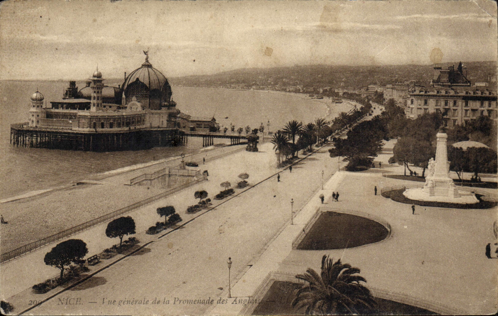 CPA Nice Vue generale et la Promenade des Anglais 