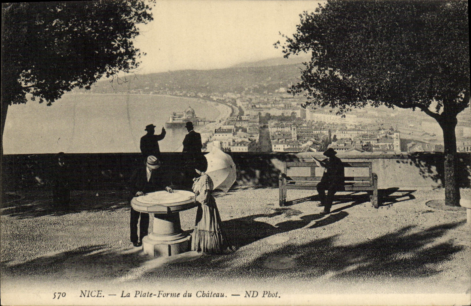CPA Nice La Plate Forme du Chateau 