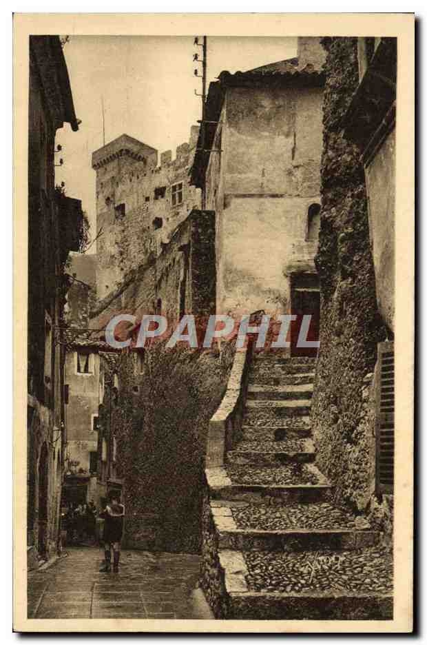 CPA Roquebrune Vieille rue dominee par le Fort 