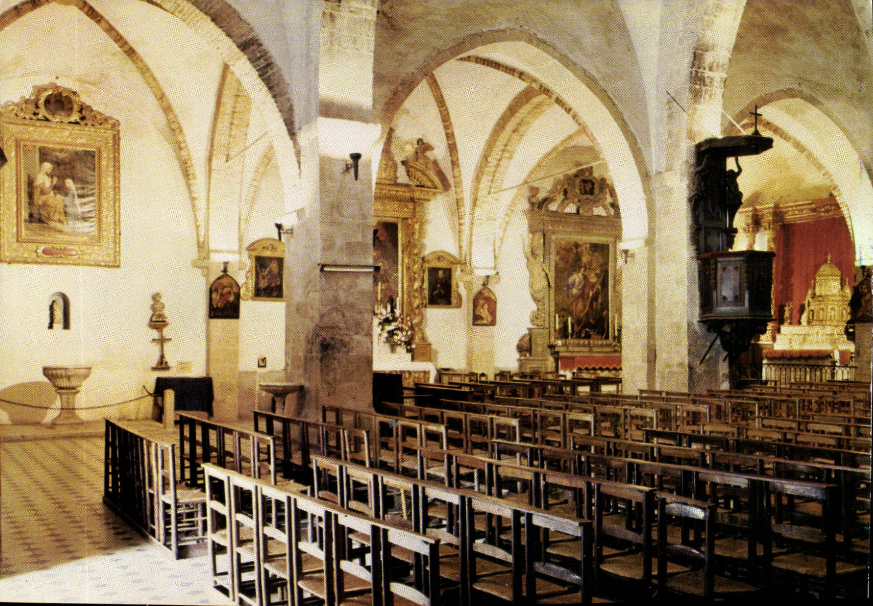 Église Collégiale de Saint-Paul — Intérieur et nef latérale nord — XVIIIe siècle — Édition La Seyne