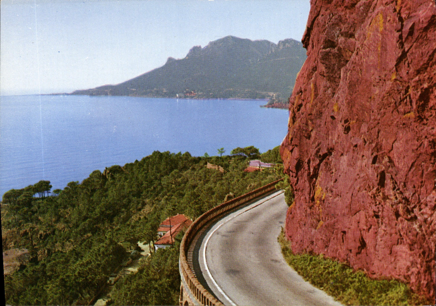 La Corniche d'Or — Route bord de mer entre Théoule et Trayas, Cap Roux — Éditions d'Art Montluet, Nice
