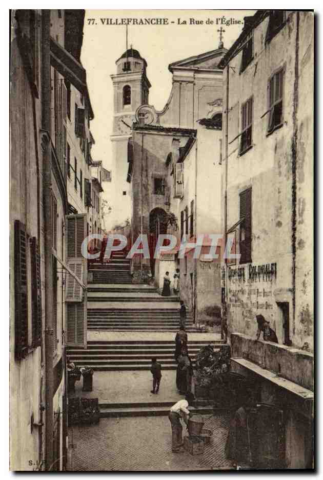 Villefranche - La Rue de l'Église — vue de la rue en pente avec escaliers et église au fond, éditeur S.I.F. n°77