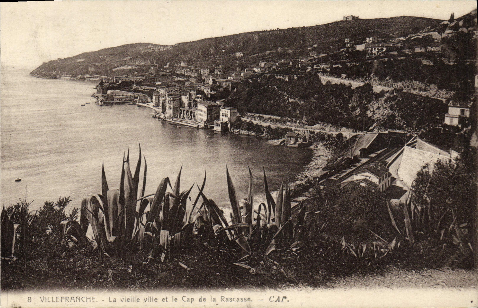 Villefranche - La vieille ville et le Cap de la Rascasse — CAP.