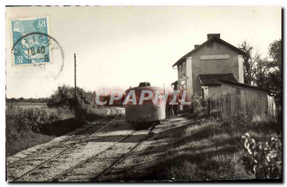 Maligny (Yonne) — La Gare — Photo Conibert Macon