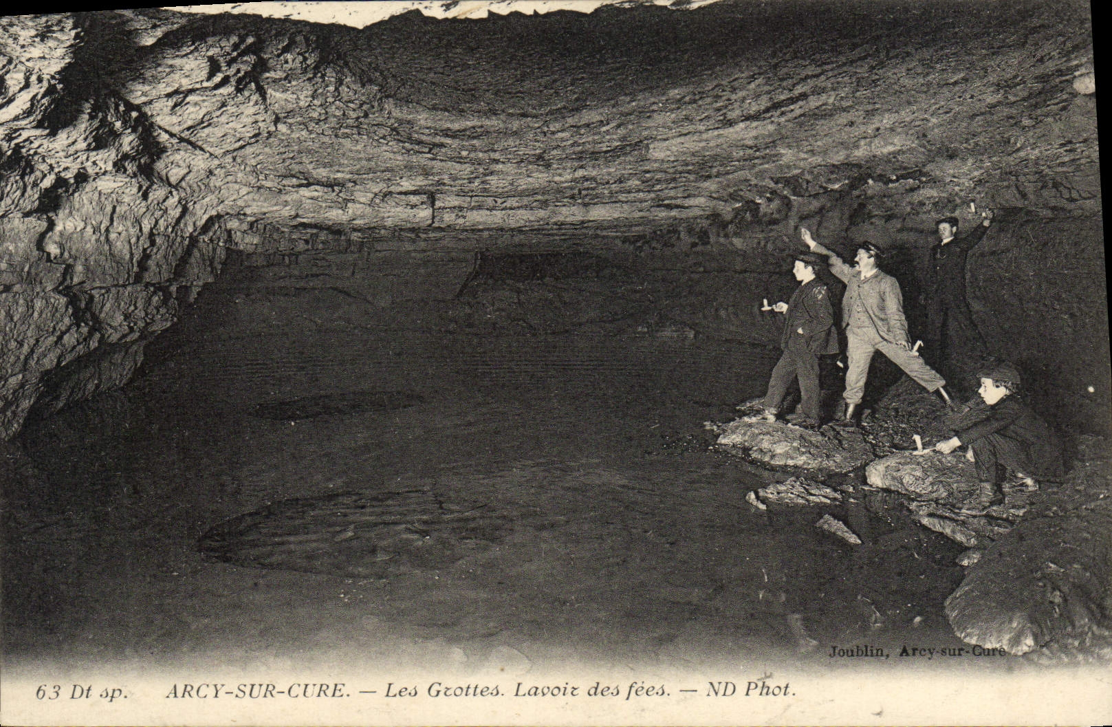 CPA Arcy Sur Cure Les Grottes Lavoir Des Fees