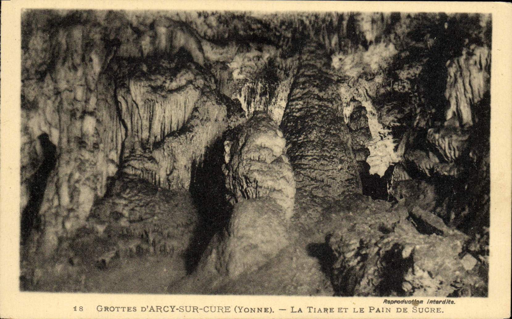 Grottes d'Arcy-sur-Cure (Yonne) — La Tiare et le Pain de Sucre — Éditeur A. Joublin, n°18
