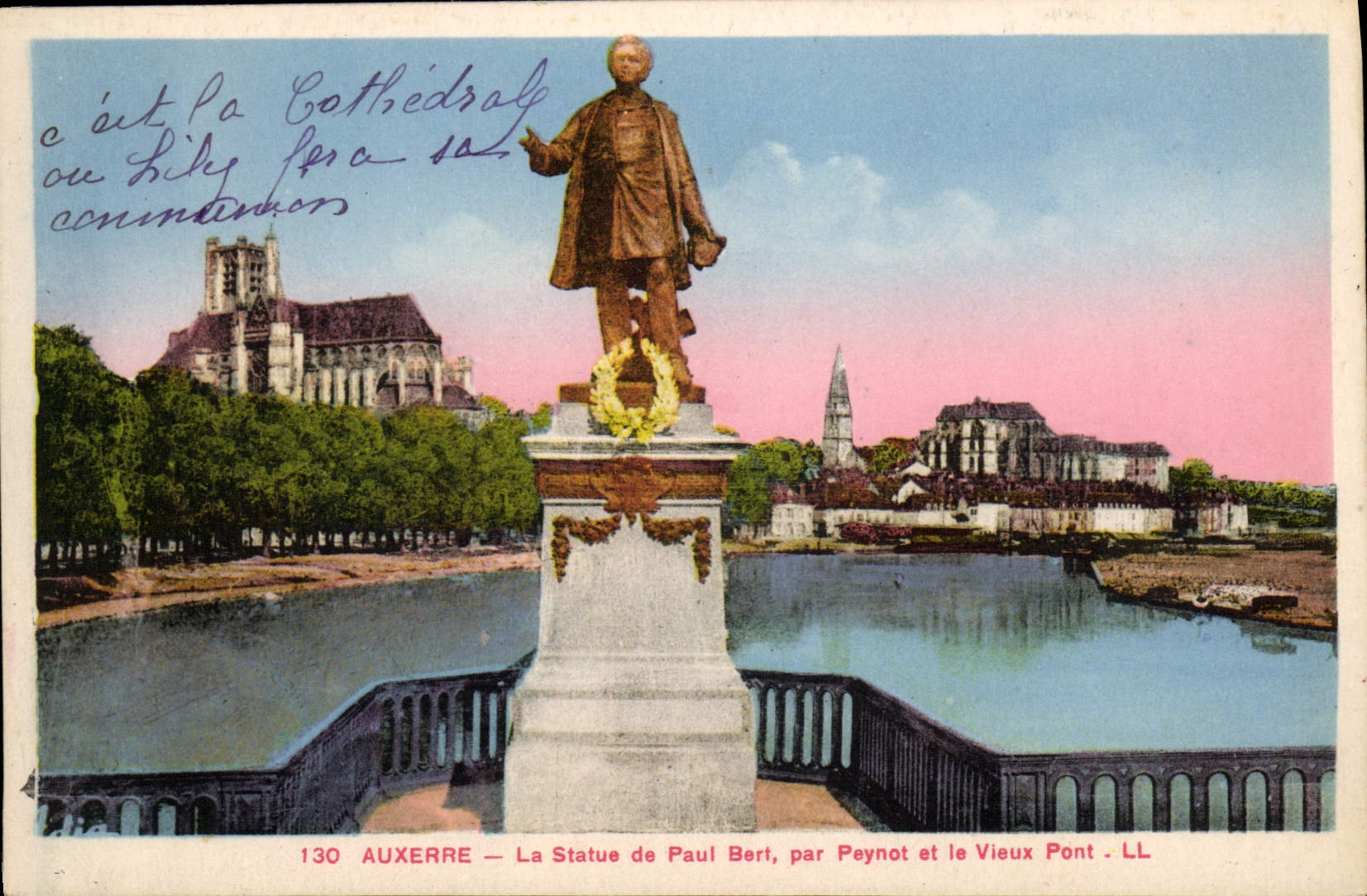 CPA Auxerre La Statue Du Paul Bert Par Peynot et le vieux pont