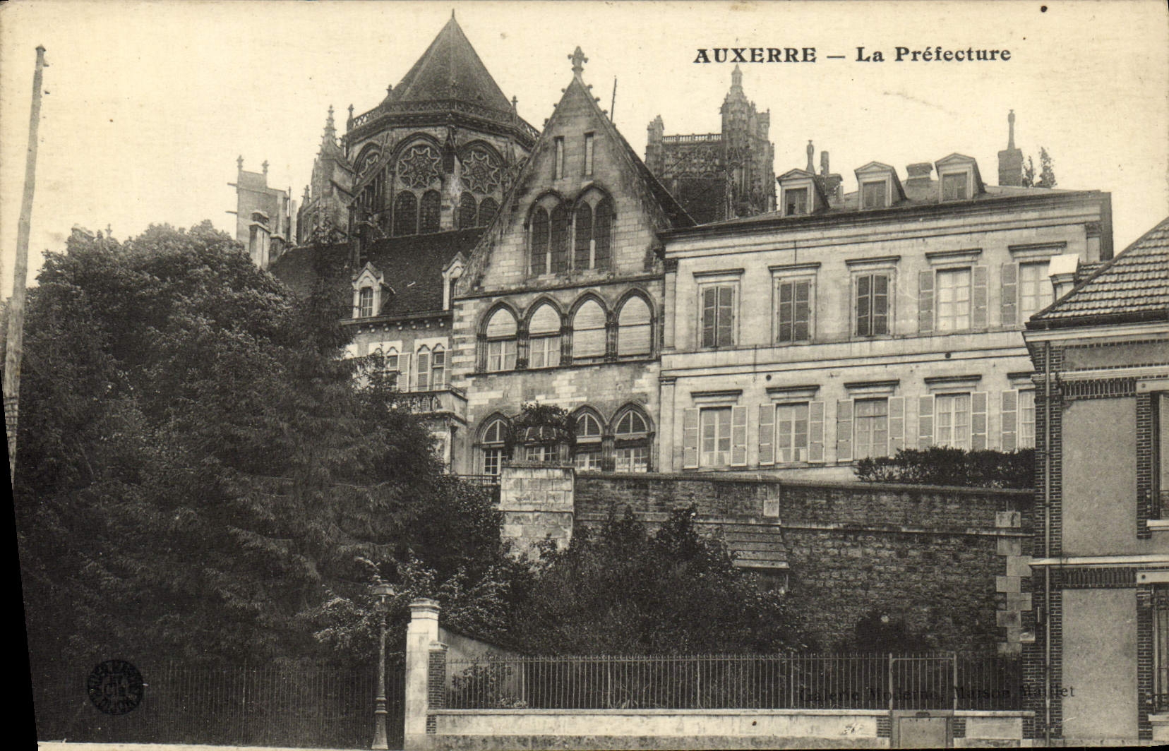 Auxerre — La Préfecture — éditeur : H. N. Mallet