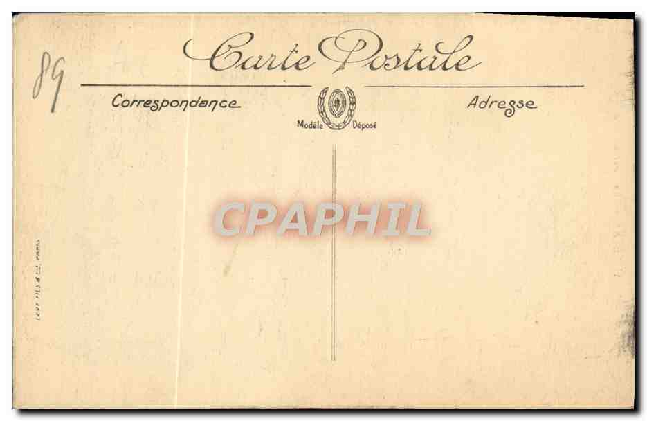 CPA Auxerre Le Tour de L'Horloge — Verso