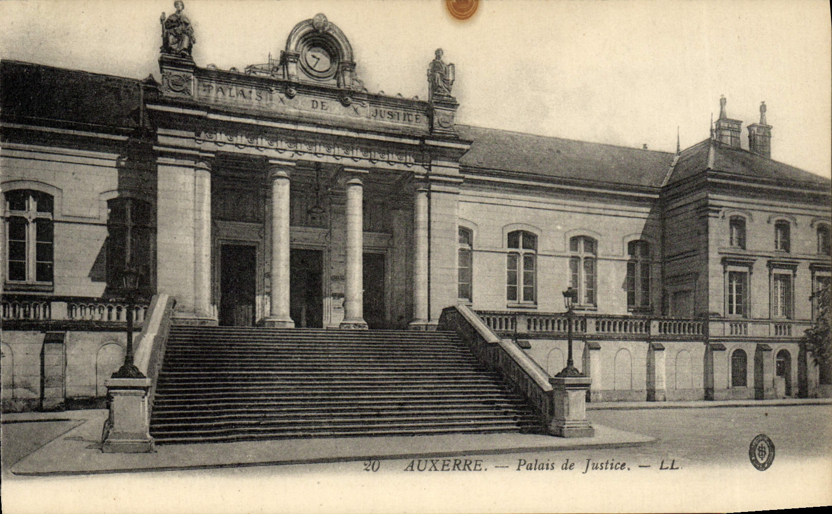 CPA Auxerre Palais de Justice