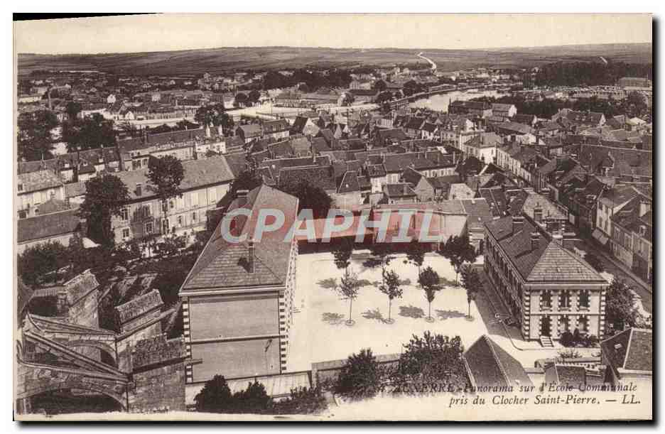 CPA Auxerre Panorama sur l'Ecole communale pris du clocher Saint Pierre 