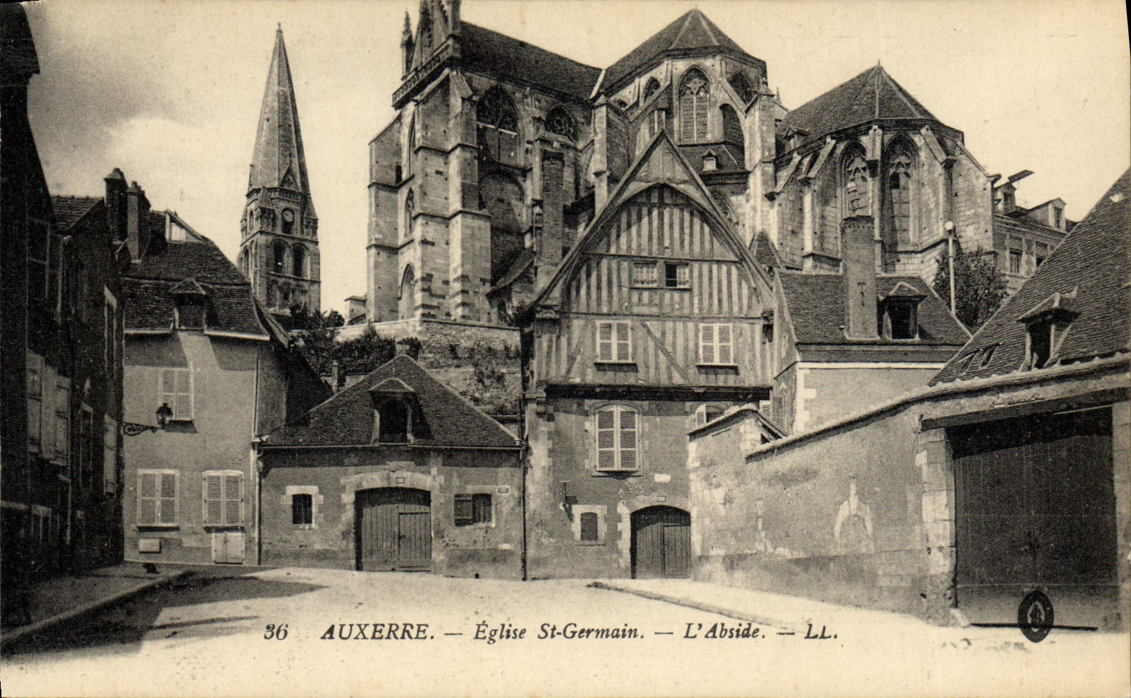 CPA Auxerre Eglise St Germain L'Abside