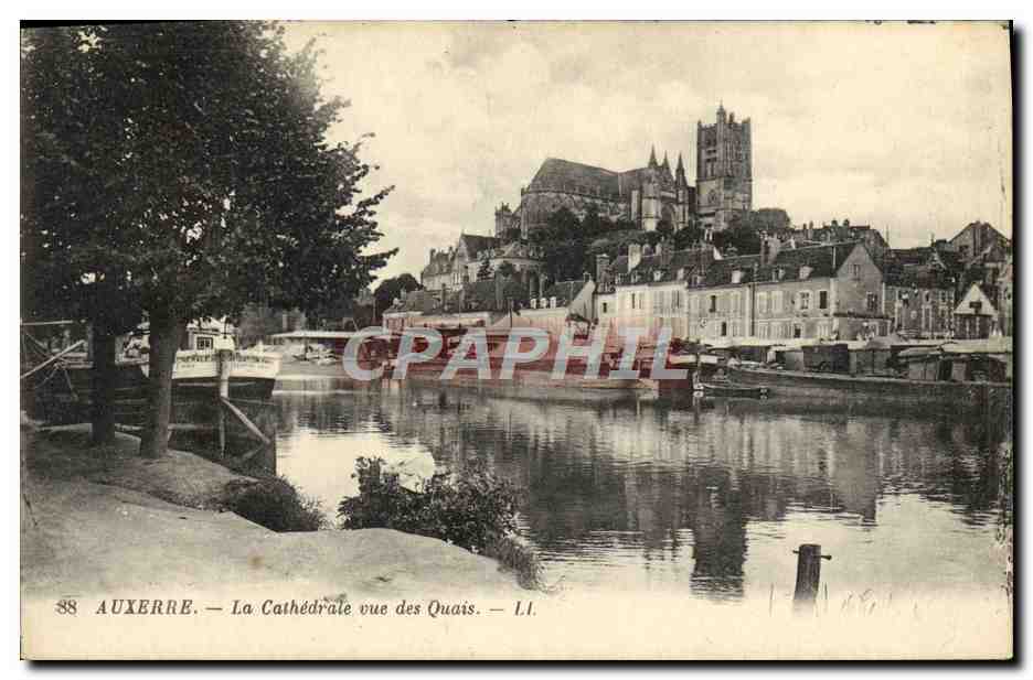 Auxerre — La Cathédrale vue des Quais — L.I. — n°38