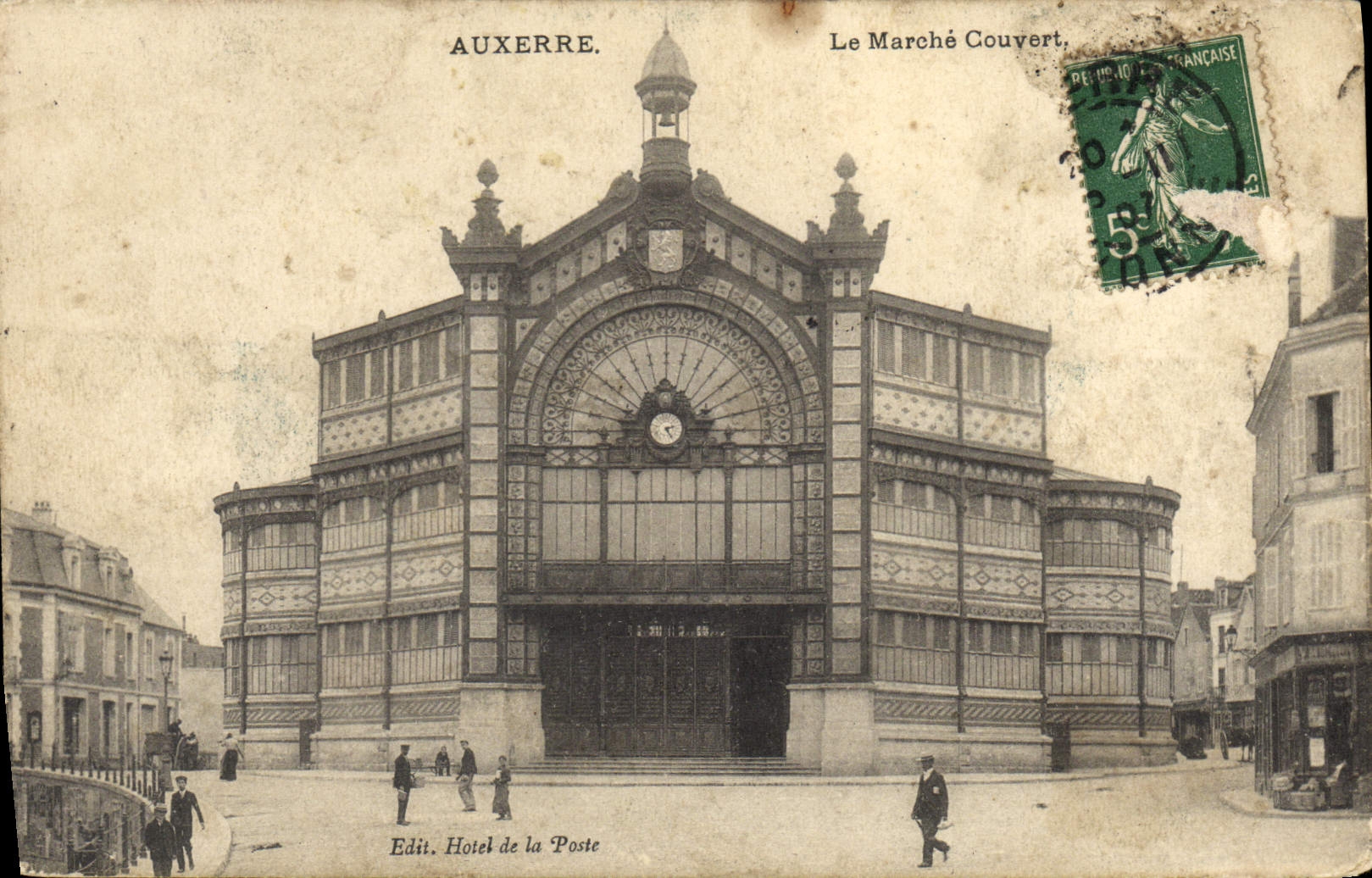 CPA Auxerre Le Marche Couvert