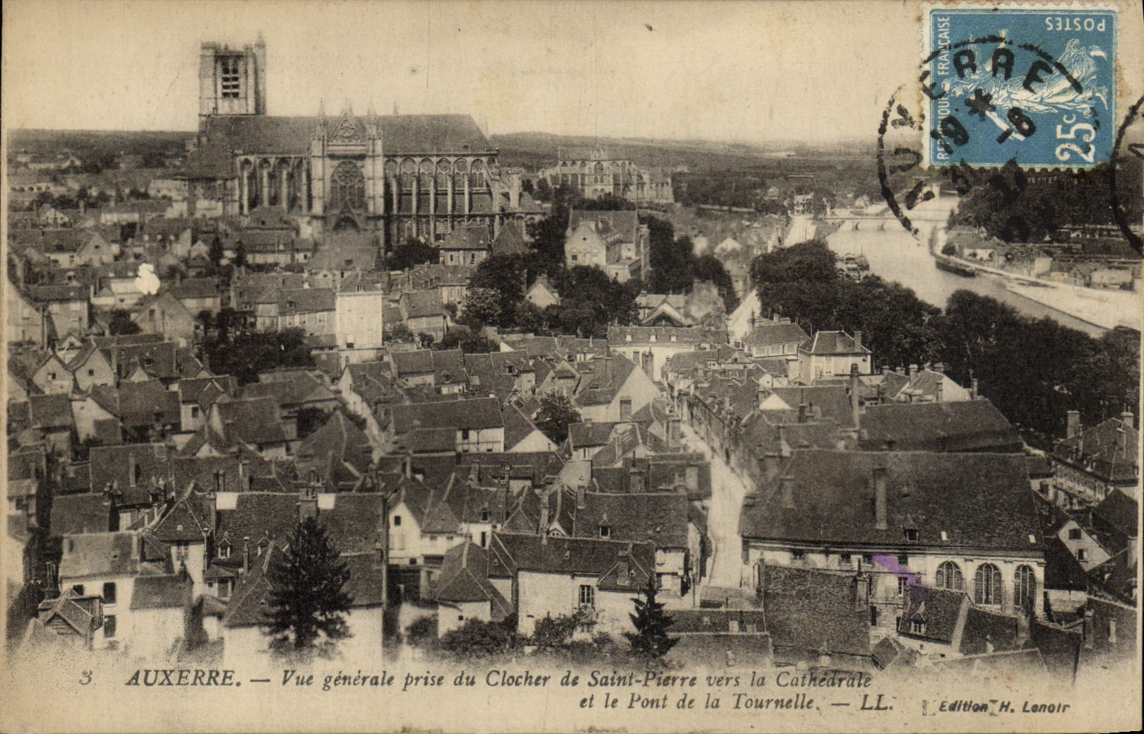 CPA Auxerre Vue Generale Prise du Clocher de Saint Pierre Vers la Cathedrale et le pont de la Tournelle
