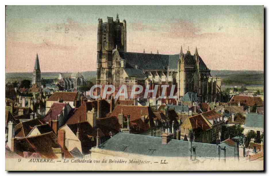 CPA Auxerre La Cathedrale vue du Belvedere Manifacier 