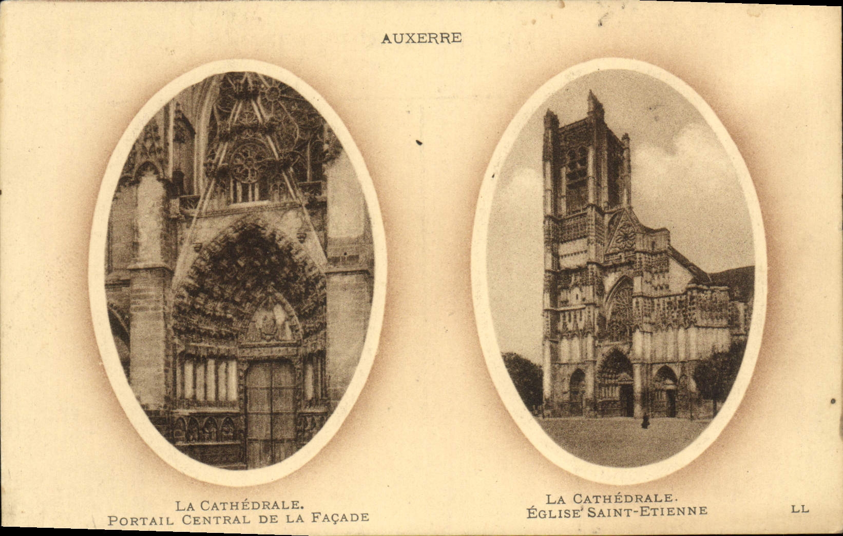 Auxerre — La Cathédrale. Portail central de la façade et église Saint-Étienne — LL