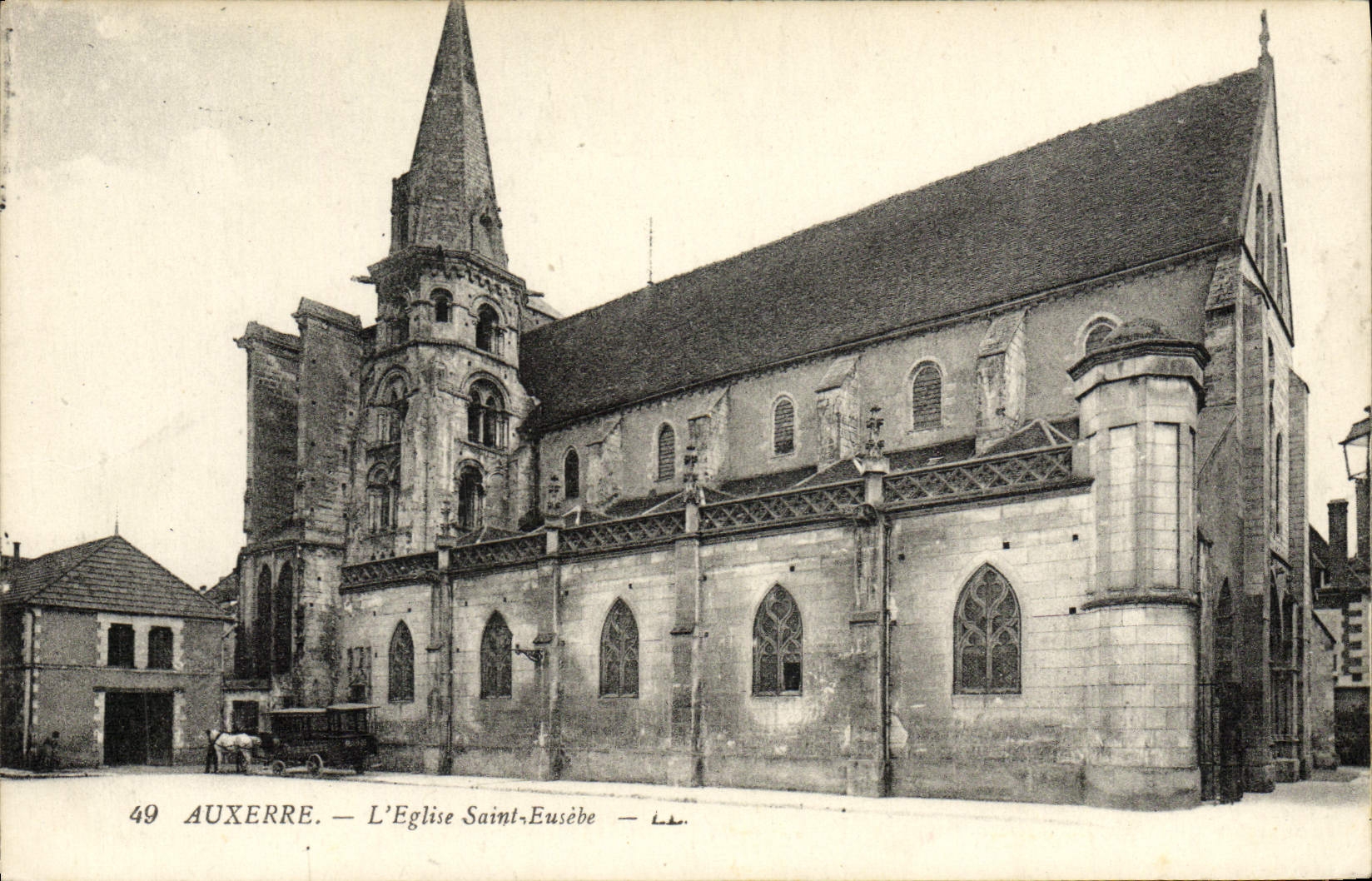 CPA Auxerre L'Eglise Saint Eusebe 