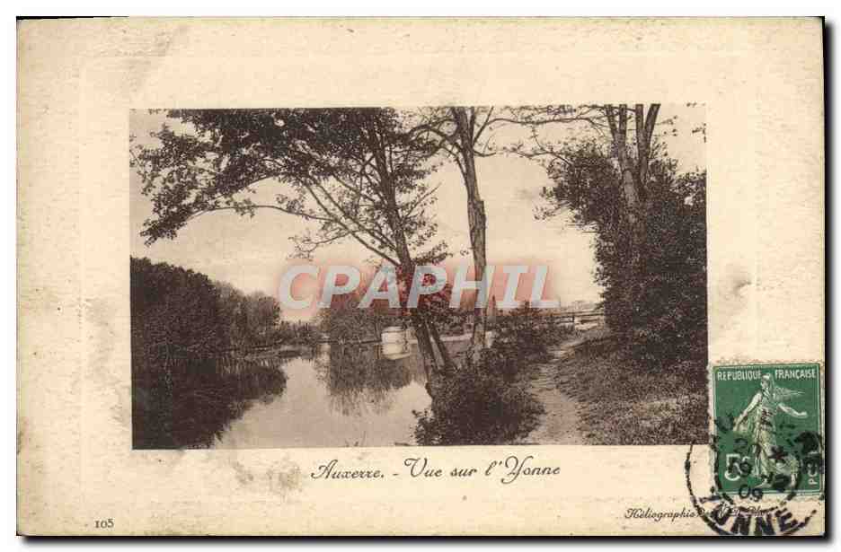 CPA Auxerre Vue Sur L'Yonne