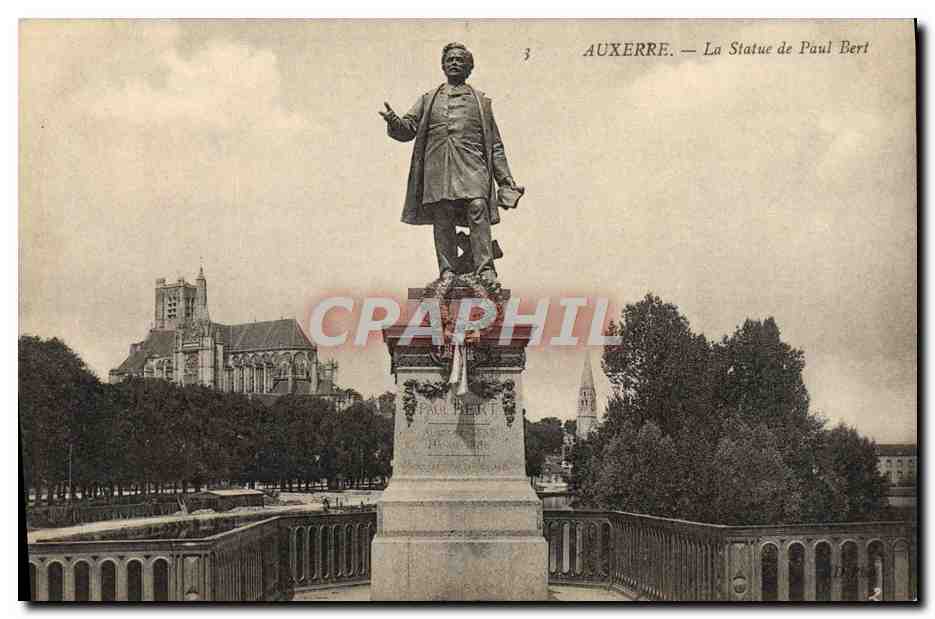CPA Auxerre La Statue De Paul Bert