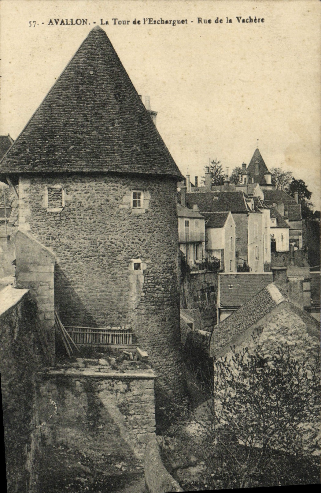 Avallon - La Tour de l'Escharguet - Rue de la Vachère