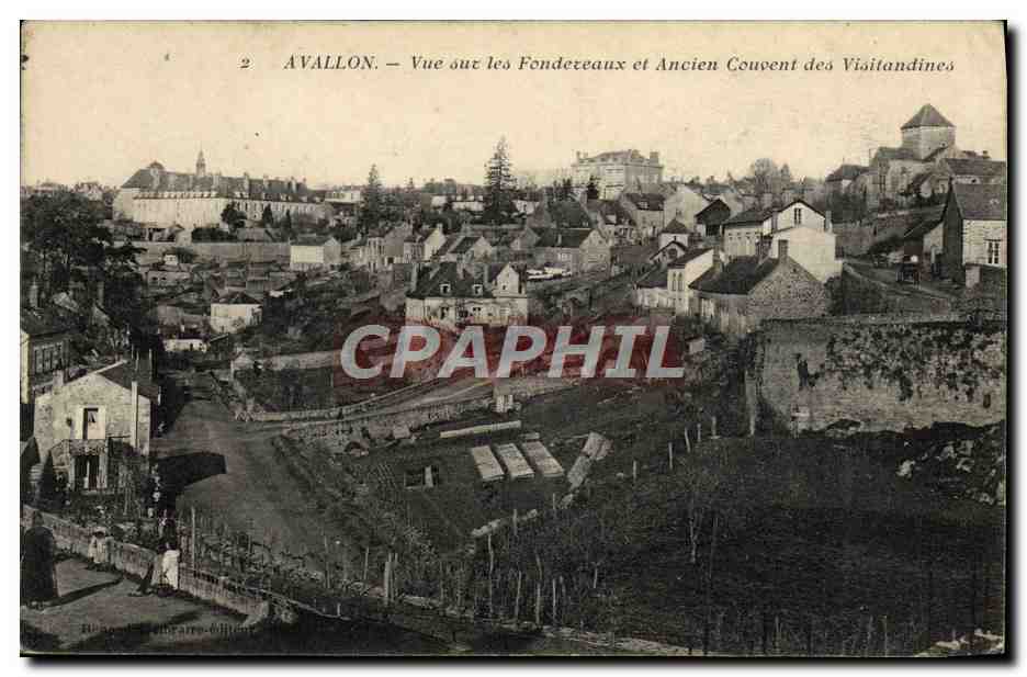 Avallon — Vue sur les Fondereaux et Ancien Couvent des Visitandines