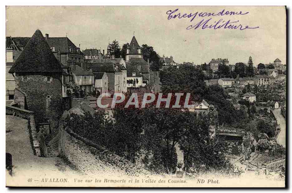Avallon — Vue sur les Remparts et la Vallée des Cousins — ND Phot.