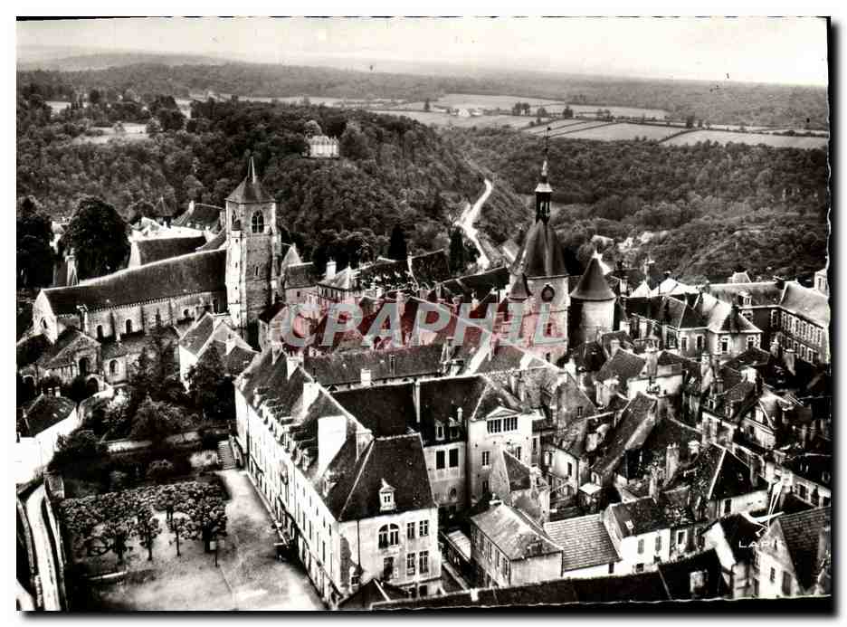 CPM En Avion Au Dessus De Avallon L'Eglise St Lazare La Tour De l'Horloge Et Le College Vue Sur La Vallee Du Cousin