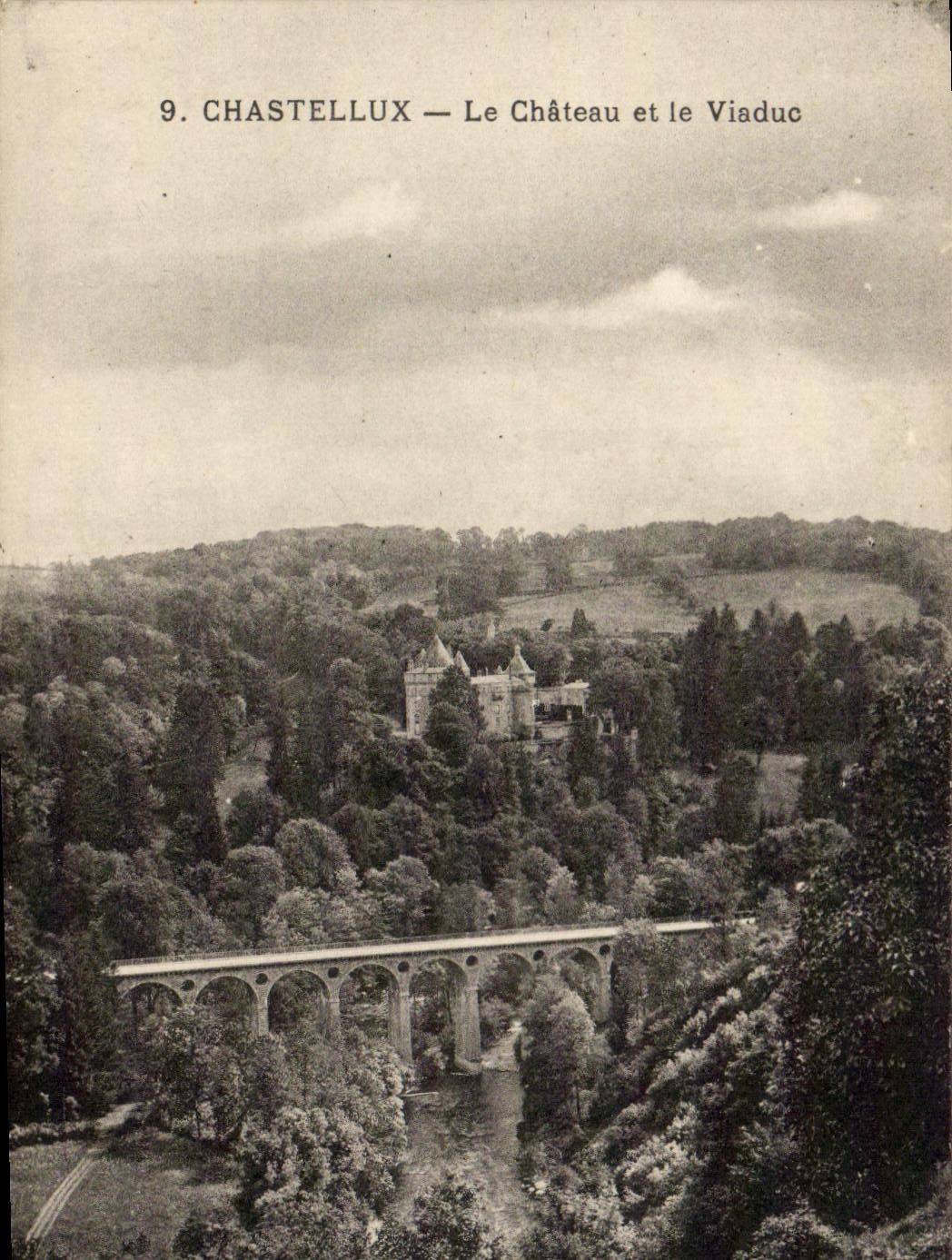 Chastellux — Le Château et le Viaduc — n°9
