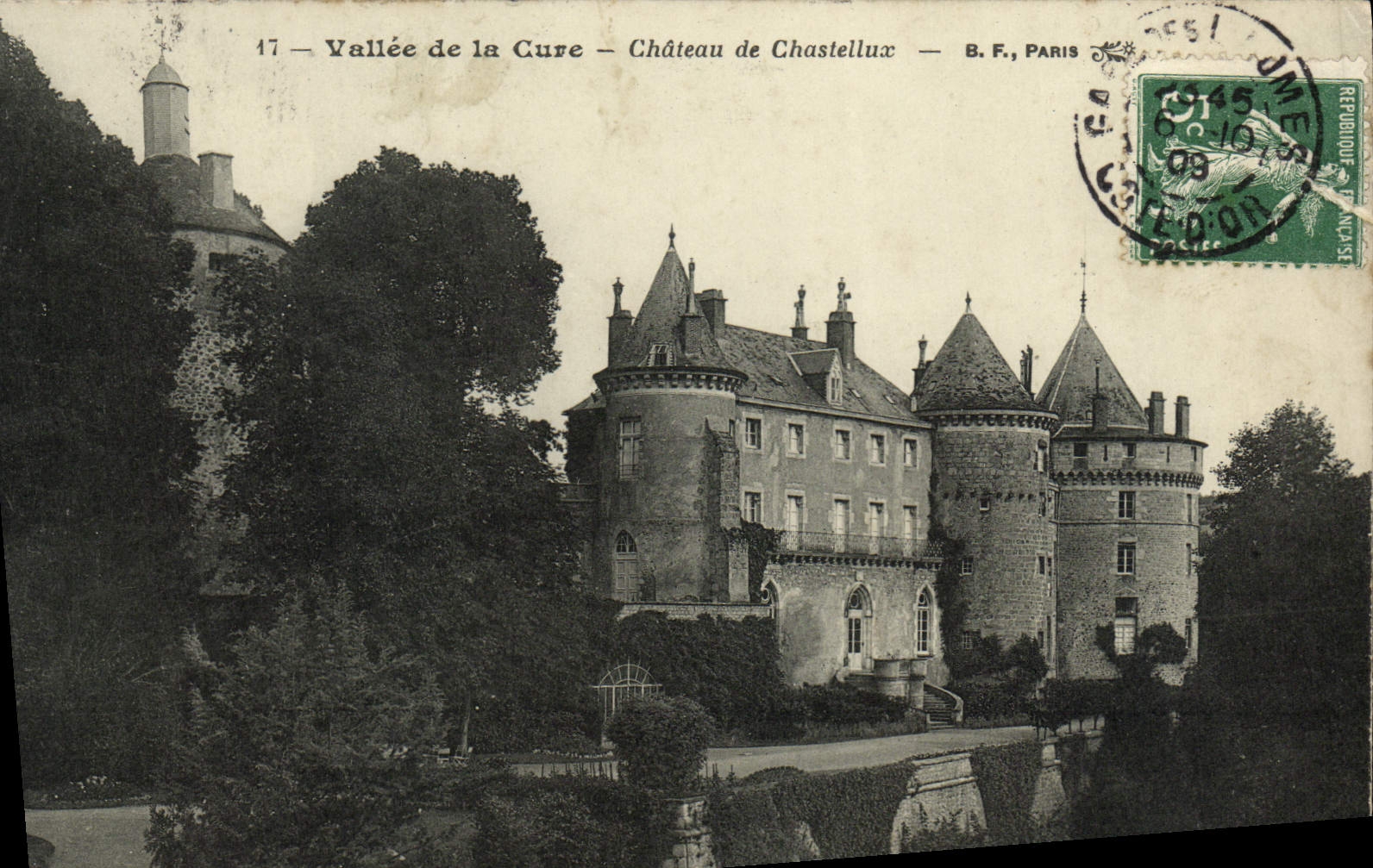 CPA Vallee De La Cure Chateau De Chastellux