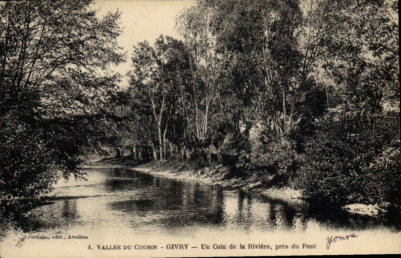 Vallée du Cousin - Givry — Un Coin de la Rivière, près du Pont — éditeur Rothain, Avallon, n°4