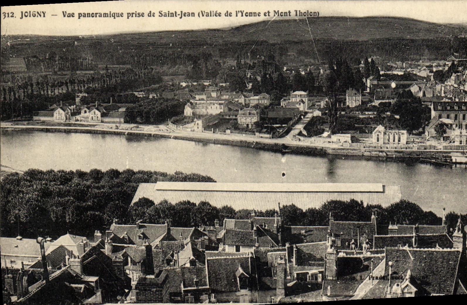 Joigny — Vue panoramique prise de Saint-Jean (Vallée de l'Yonne et Mont Tholon) — Prades