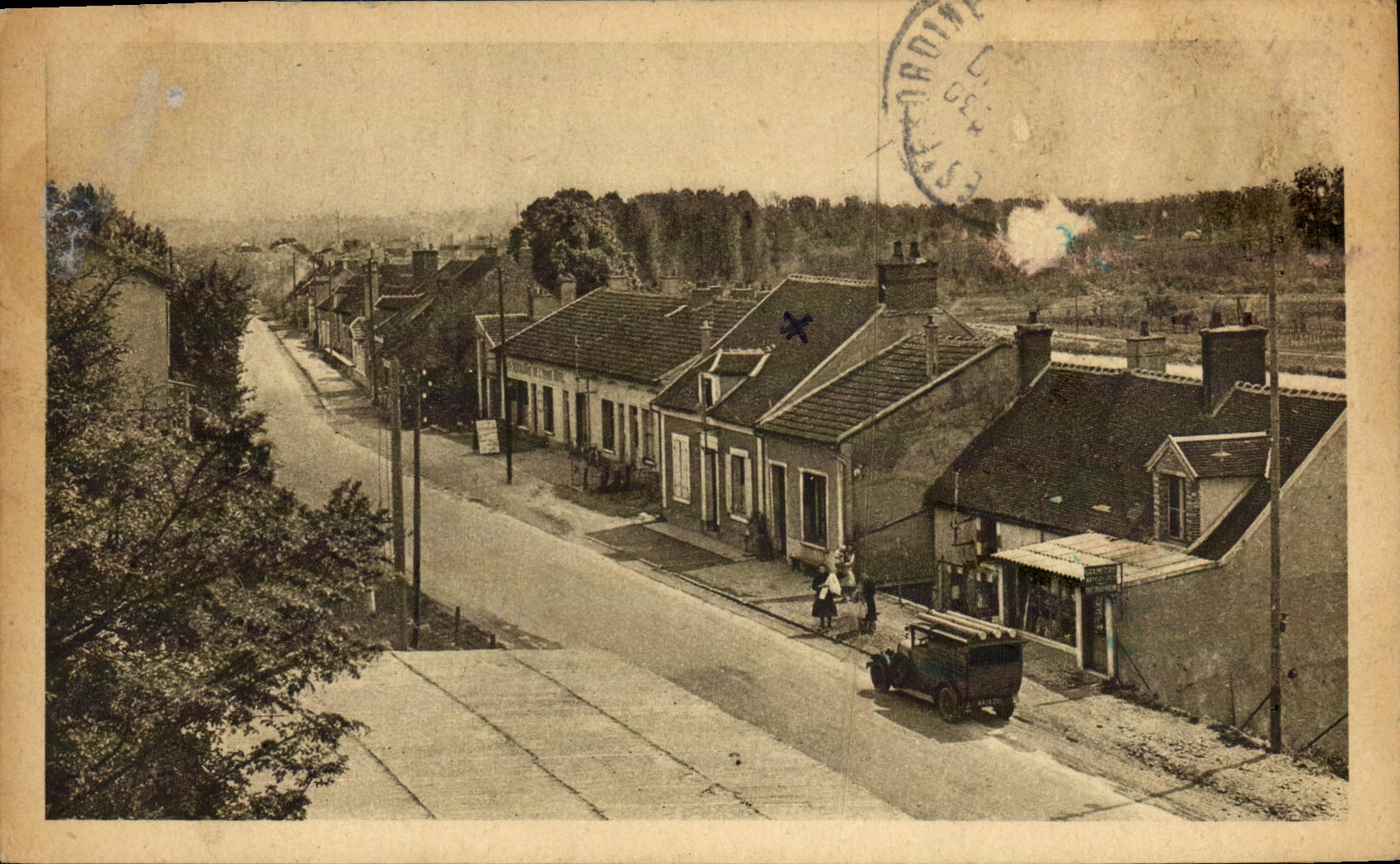 CPA Laroche St Cydroine Hotel de l'Yonne et sortie vers Migennes
