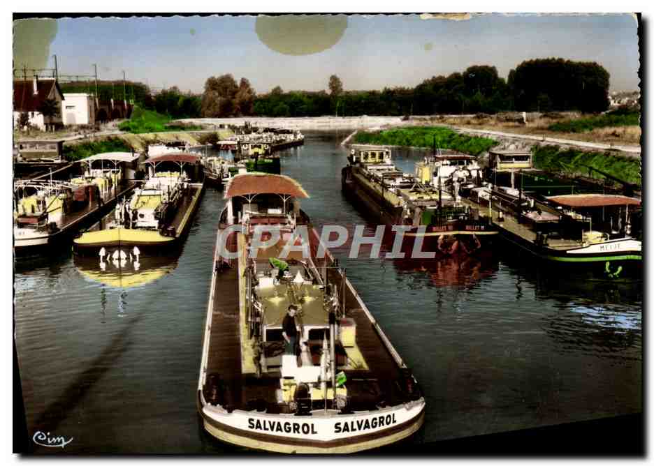 CPM Salvagrol Peniche Migennes Laroche L'avant port