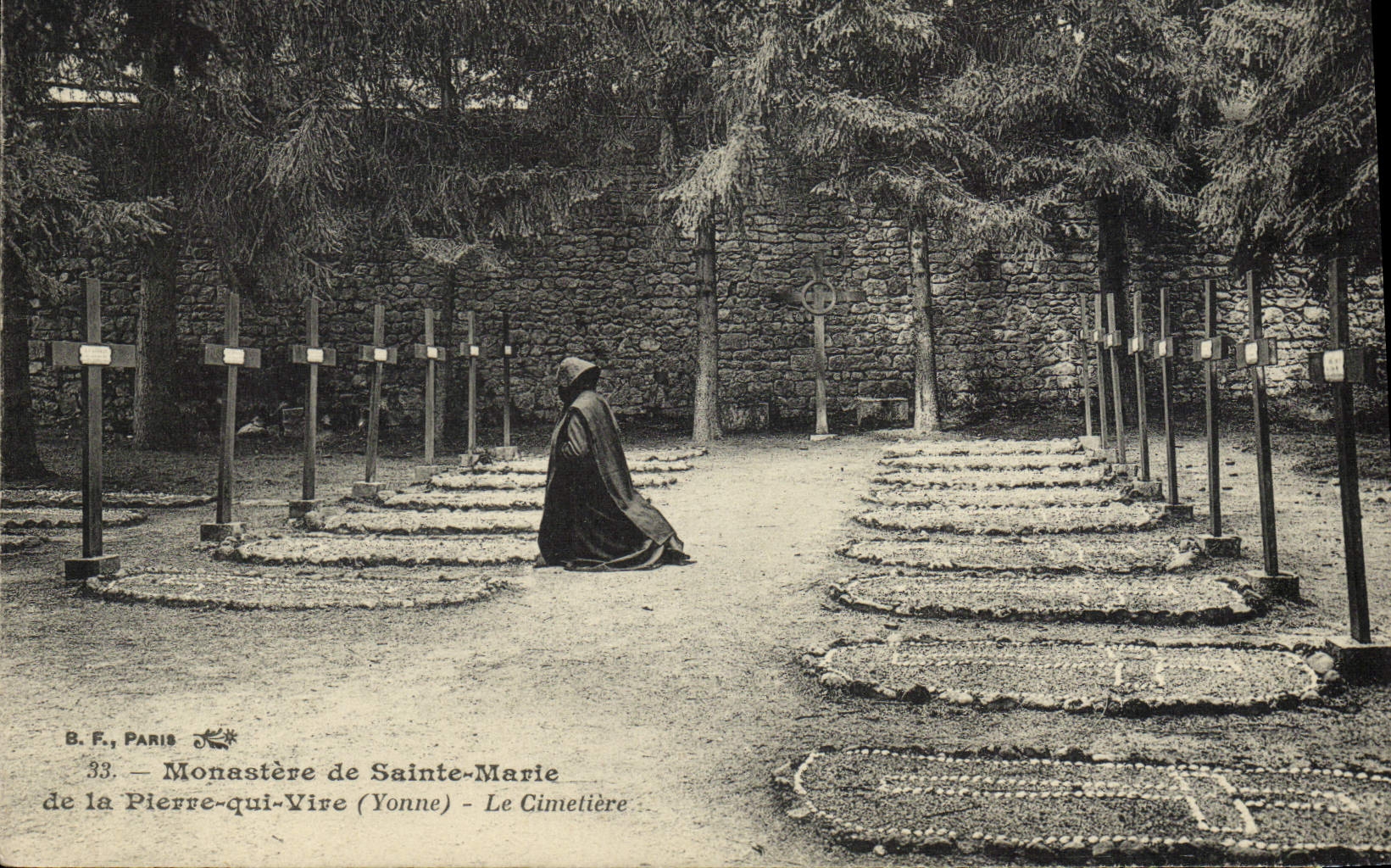 Monastère de Sainte-Marie de la Pierre-qui-Vire (Yonne) — Le Cimetière — B.F., Paris, n°33
