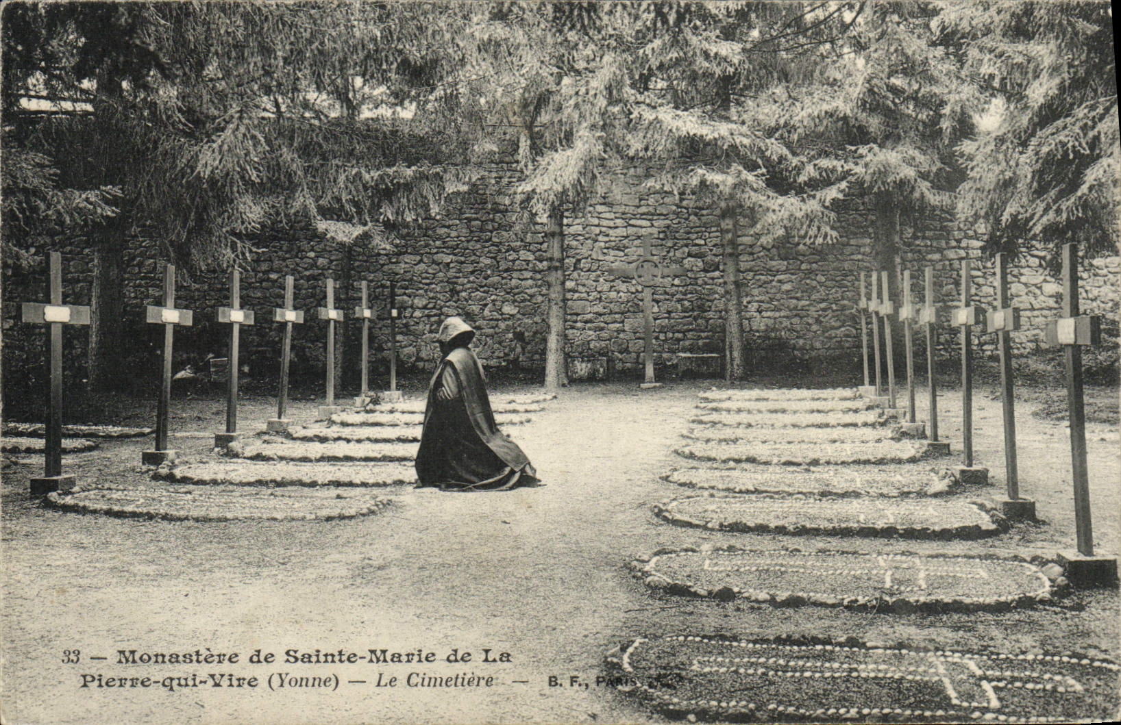 Monastère de Sainte-Marie de La Pierre-qui-Vire (Yonne) — Le Cimetière — B.F., Paris