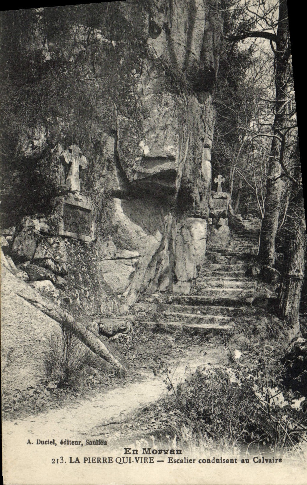 En Morvan — La Pierre Qui-Vire — Escalier conduisant au Calvaire — A. Duciel, éditeur, Saulieu