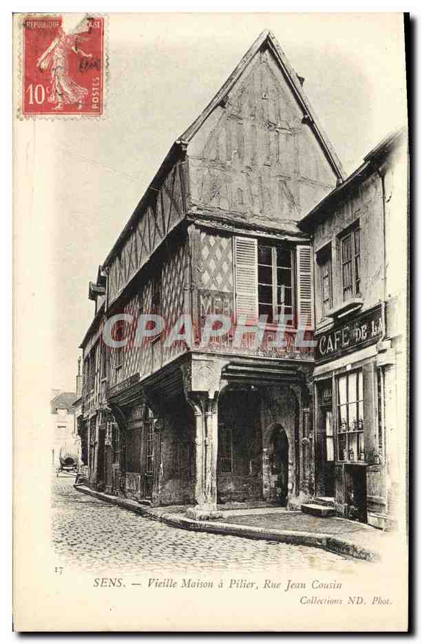 CPA Sens Vieille Maison a pilier Rue Jean Cousin Boucherie 