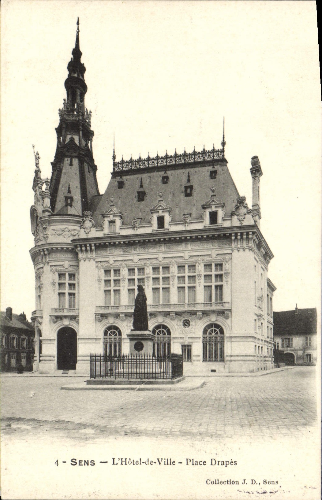 Sens — L'Hôtel-de-Ville — Place Drapès — Collection J. D., Sens