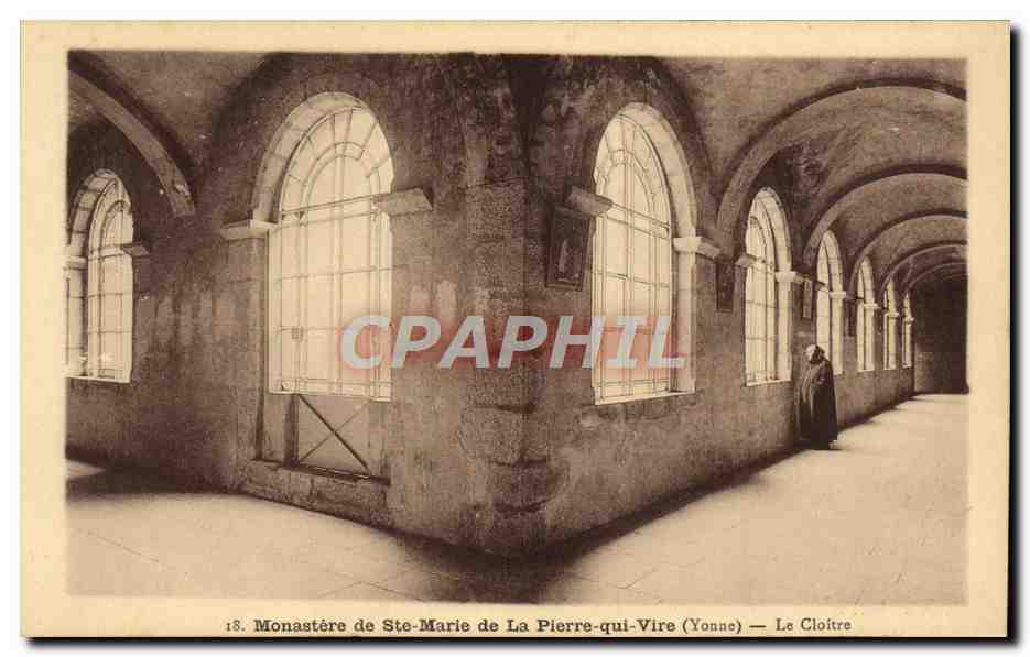 Monastère de Ste-Marie de La Pierre-qui-Vire (Yonne) — Le Cloître