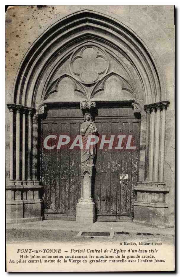 CPA Pont sur Yonne Portail Central de l'Eglise d'un beau style