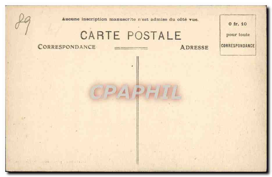 CPA St Fargeau Cour d'Honneur et Chapelle du Chateau — Back