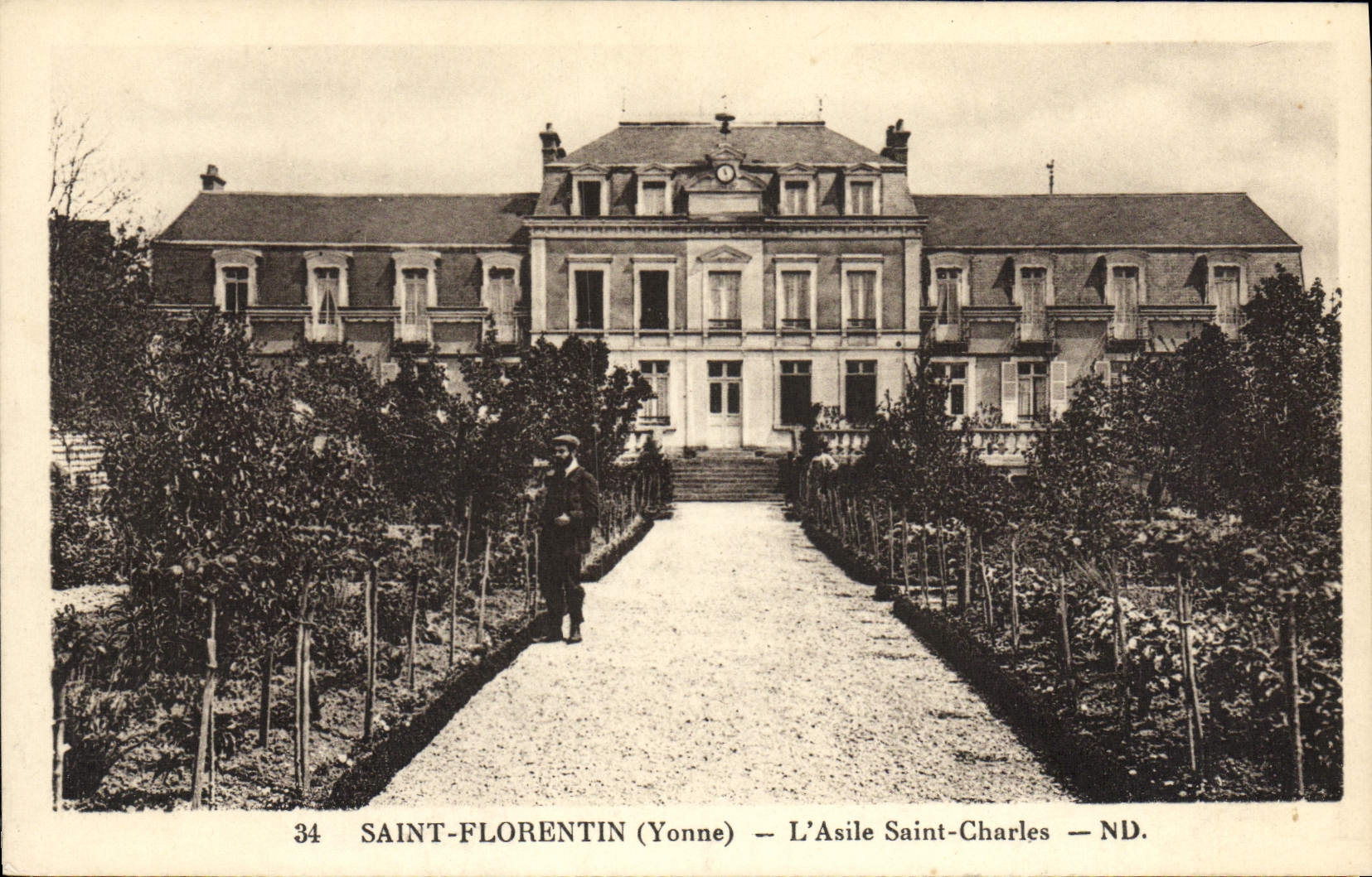 Saint-Florentin (Yonne) — L'Asile Saint-Charles — ND.