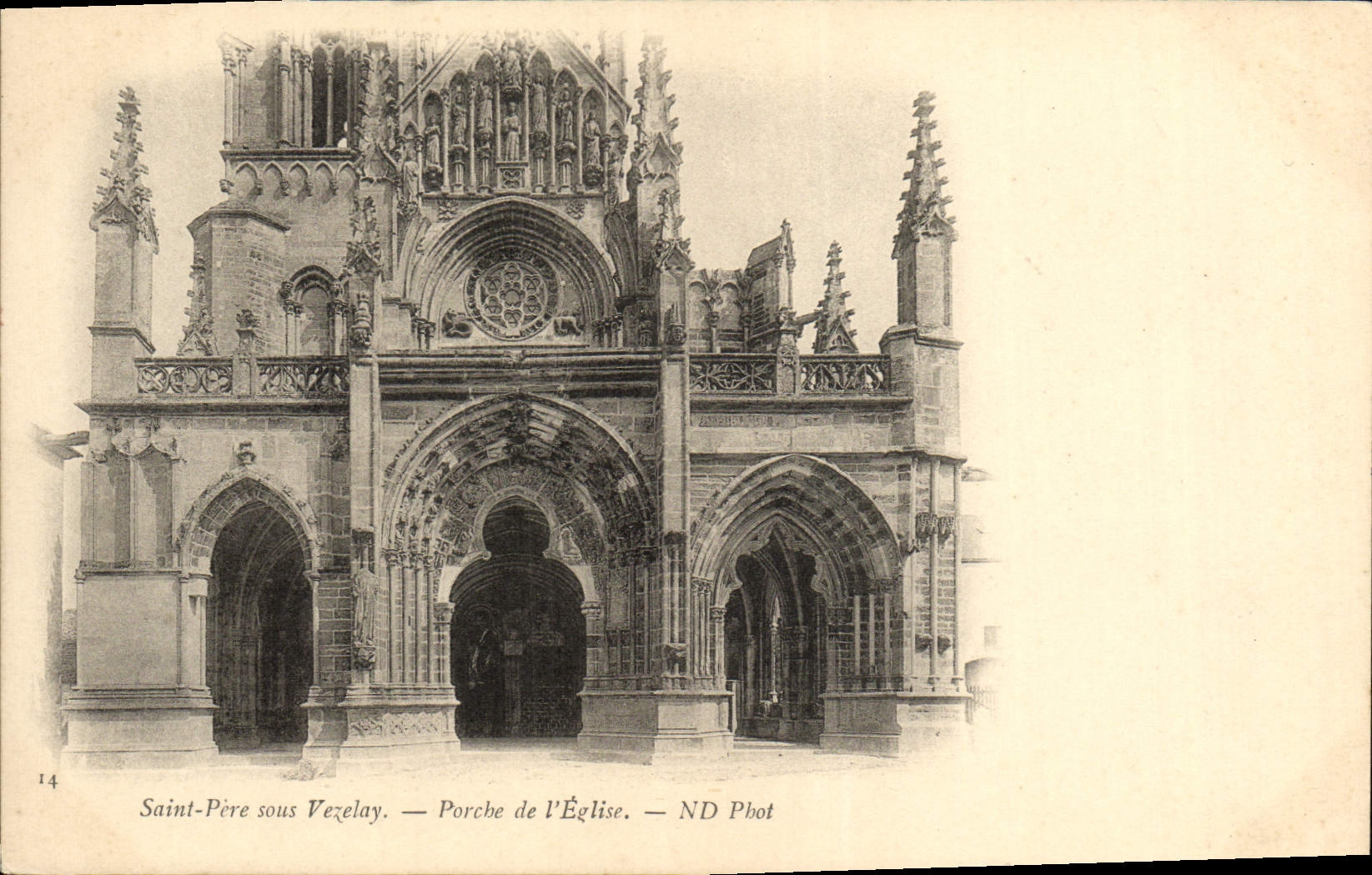 CPA Saint Pere sour Vezelay Porche de l'Eglise
