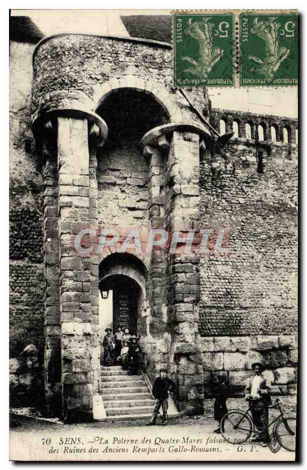 Sens — La Porte des Quatre-Mares, ruines des anciens remparts gallo-romains — G. T.