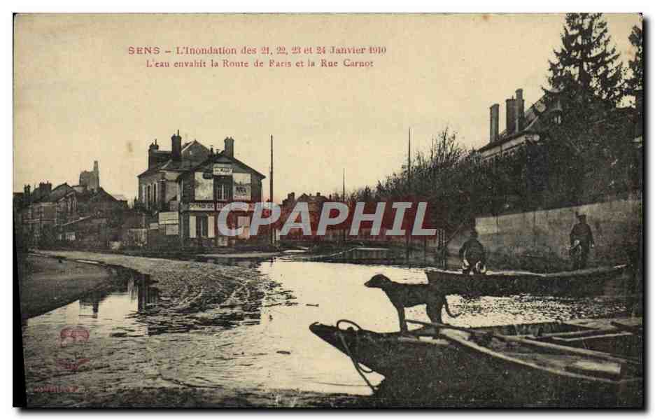 CPA Sens L'Inondation Janvier 1910 L'eau envahit la Route de Paris et la rue de Carnot 